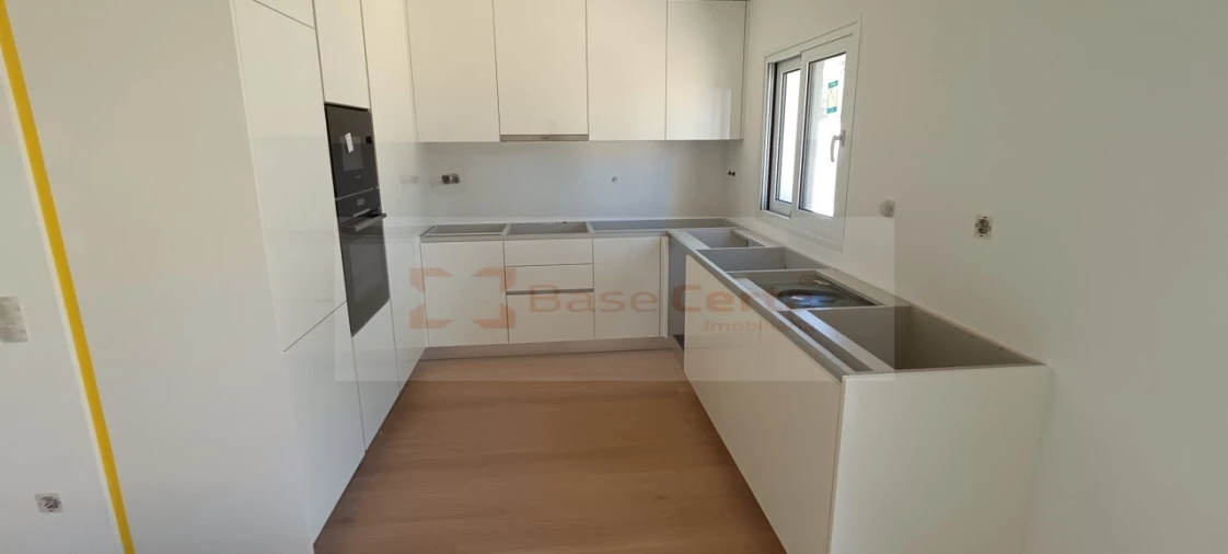 Apartamento T2 para Venda em Azambuja Foto 5