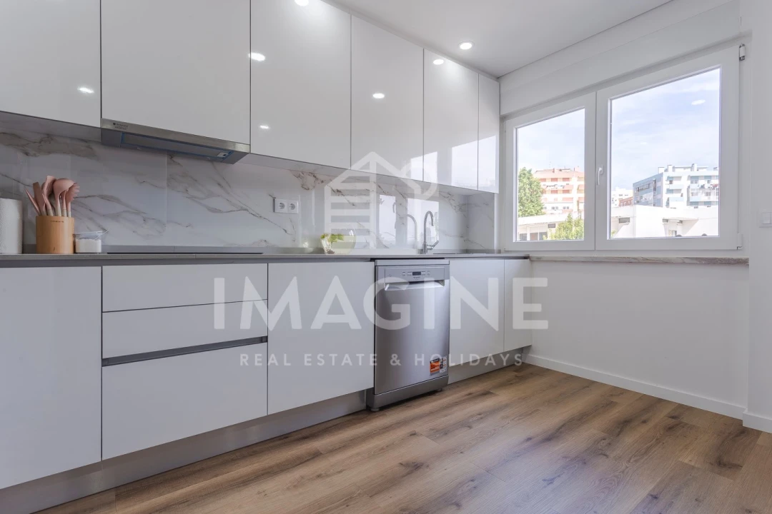 Apartamento T2 para Venda em Setubal (São Sebastião) Foto 2