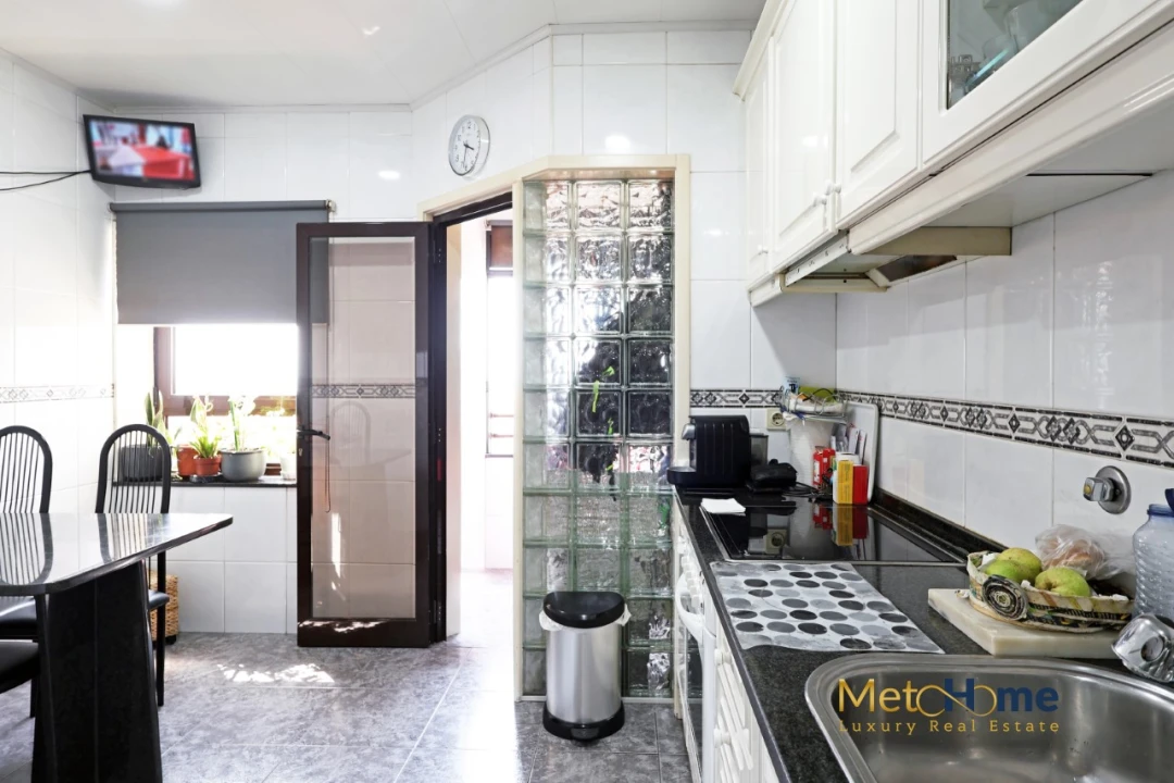Apartamento T2 para Venda em Arcozelo Foto 5