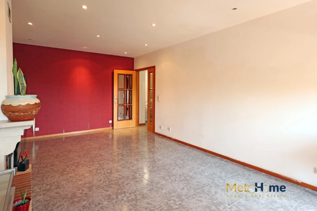 Apartamento T2 para Venda em Arcozelo Foto 17