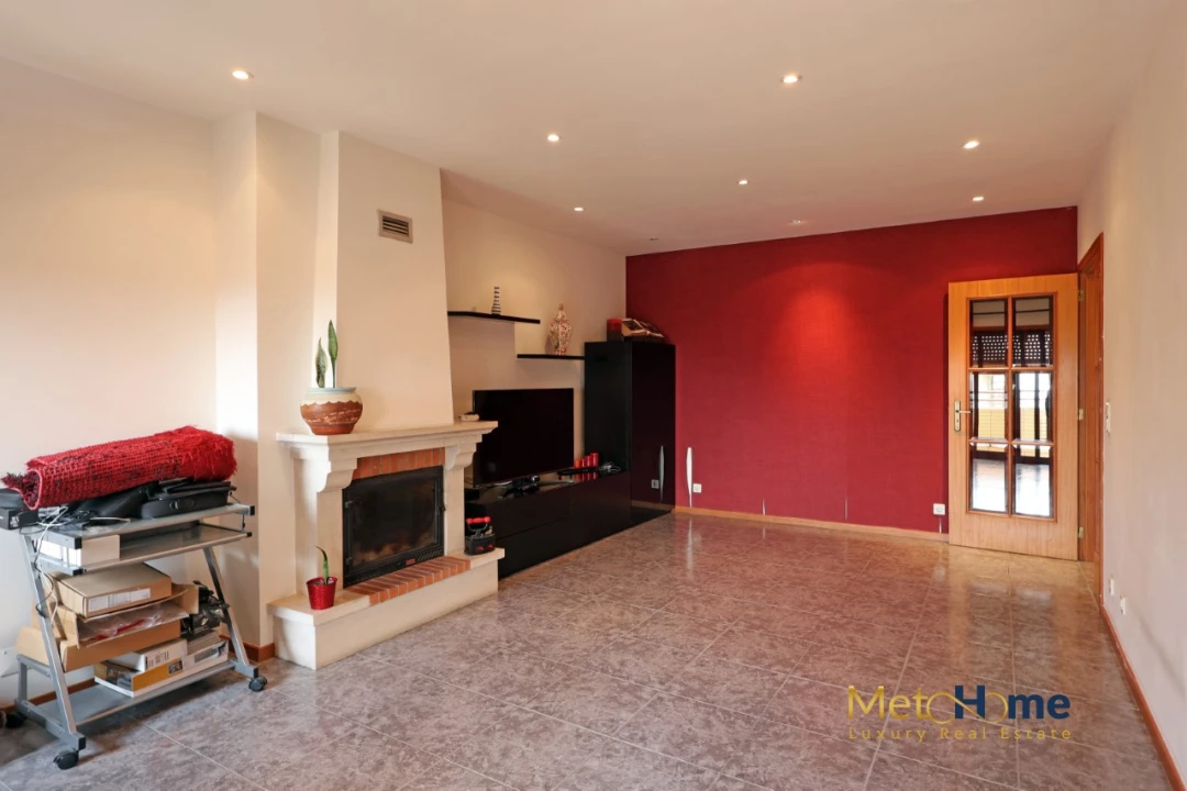 Apartamento T2 para Venda em Arcozelo Foto 16