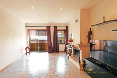 Apartamento T2 para Venda em Arcozelo