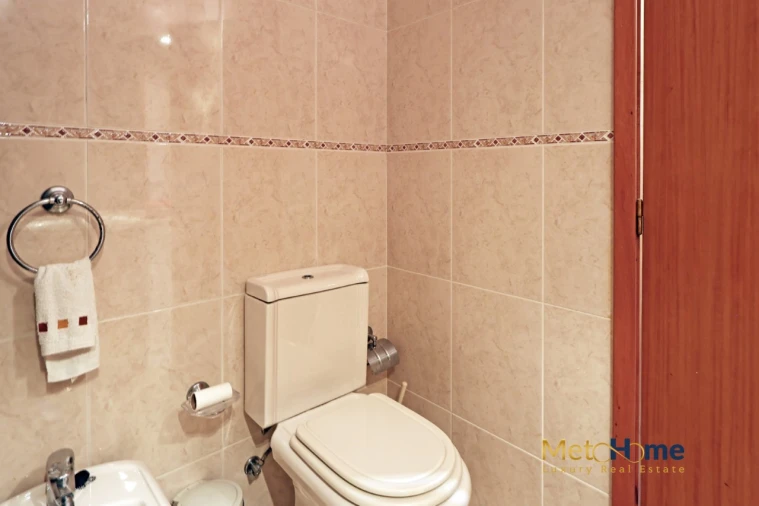 Apartamento T2 para Venda em Arcozelo Foto 23