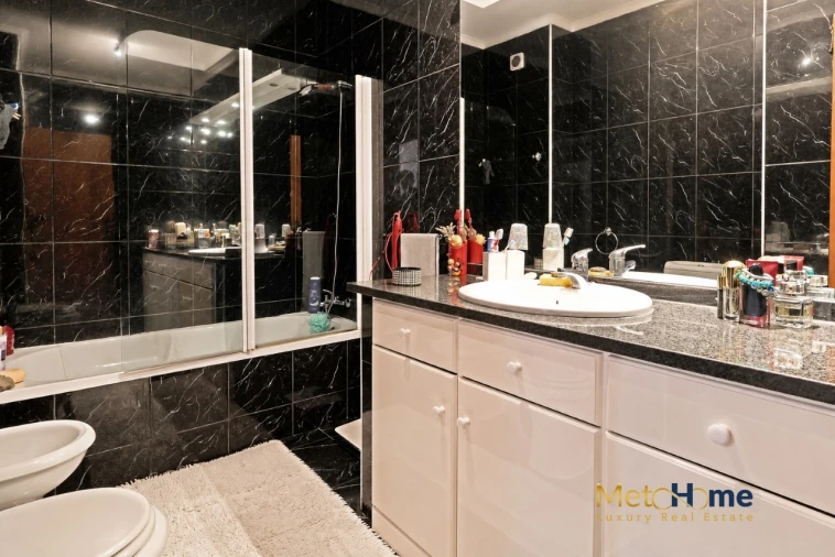 Apartamento T2 para Venda em Arcozelo Foto 25