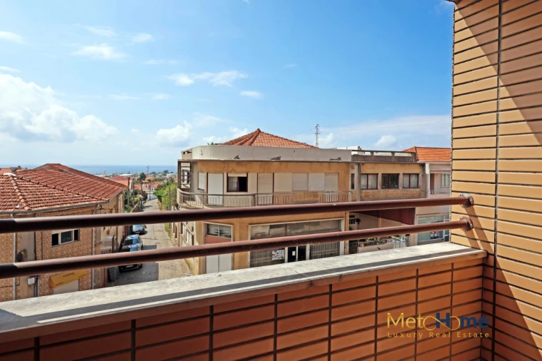 Apartamento T2 para Venda em Arcozelo Foto 15