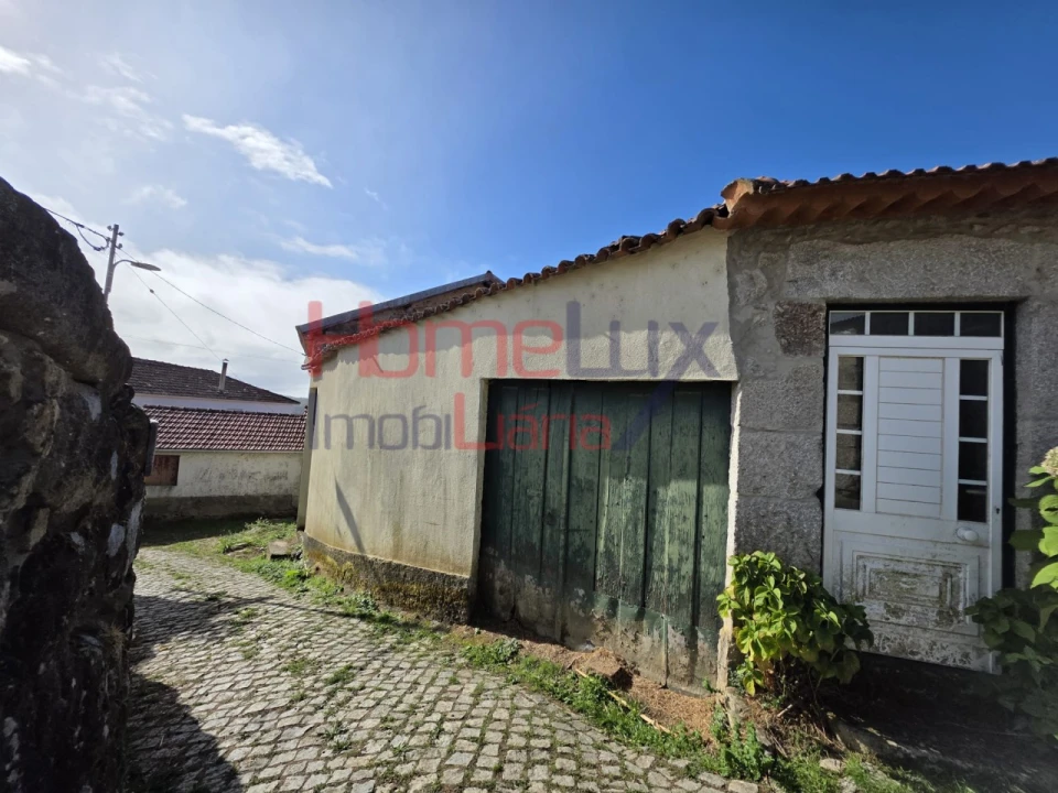 Moradia T4 para Venda em Castro Daire Foto 6