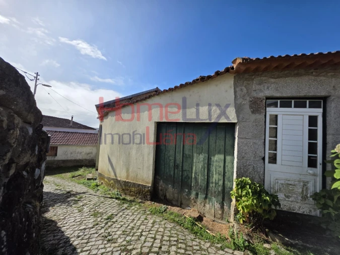 Moradia T4 para Venda em Castro Daire Foto 6