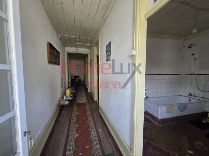 Moradia T4 para Venda em Castro Daire Foto 10