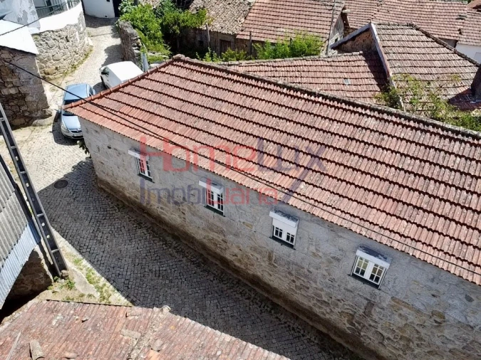 Moradia T4 para Venda em Castro Daire Foto 10