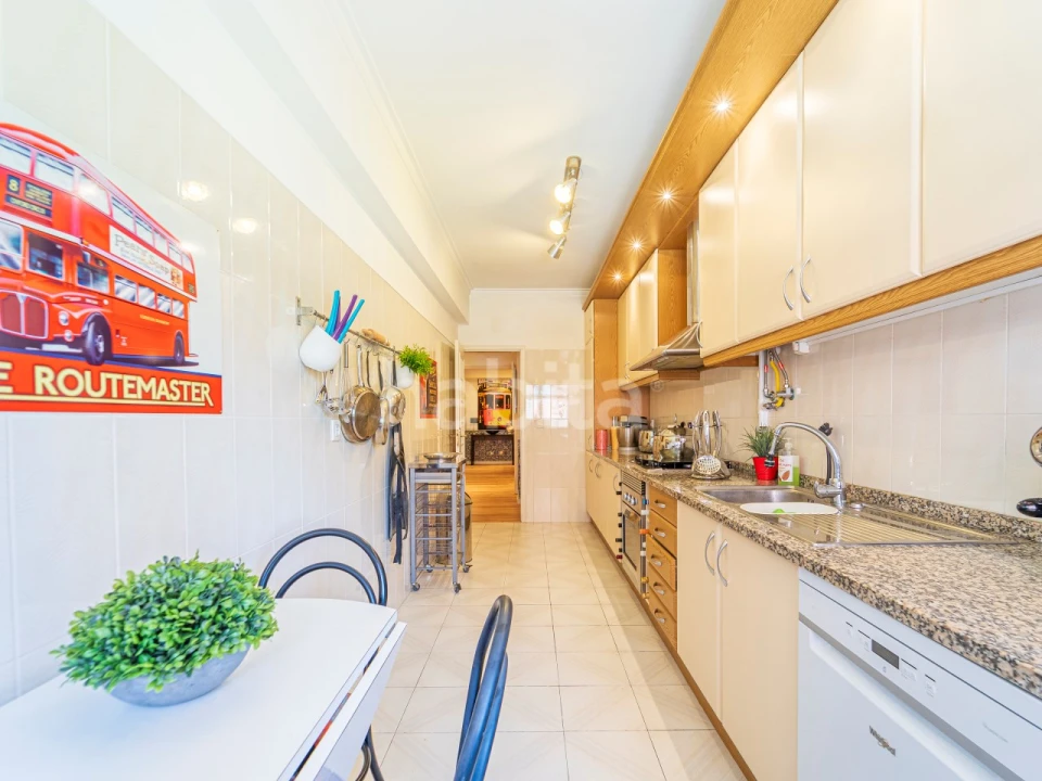 Apartamento T2 para Arrendamento em Costa da Caparica Foto 13
