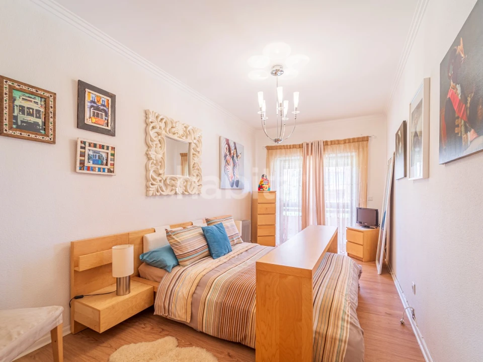 Apartamento T2 para Arrendamento em Costa da Caparica Foto 17