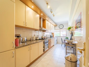 Apartamento T2 para Arrendamento em Costa da Caparica