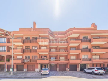Apartamento T2 para Arrendamento em Costa da Caparica