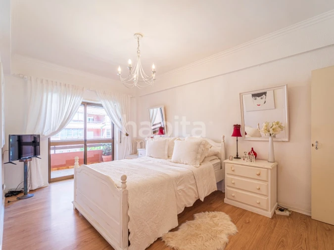 Apartamento T2 para Arrendamento em Costa da Caparica Foto 25