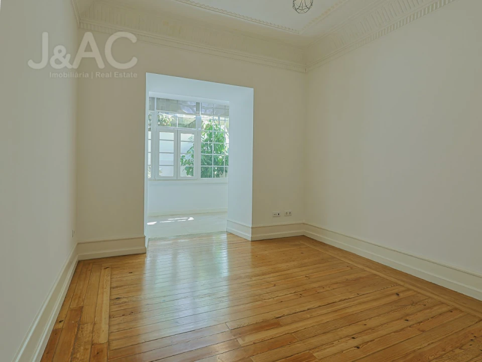 Apartamento T3 para Arrendamento em Avenidas Novas Foto 5