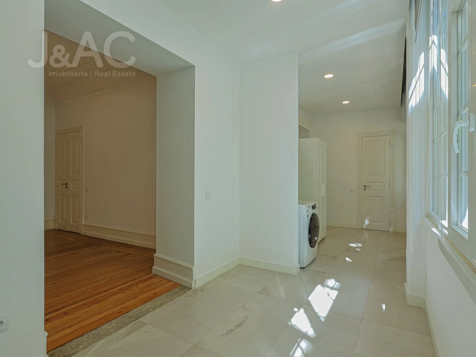 Apartamento T3 para Arrendamento em Avenidas Novas Foto 7