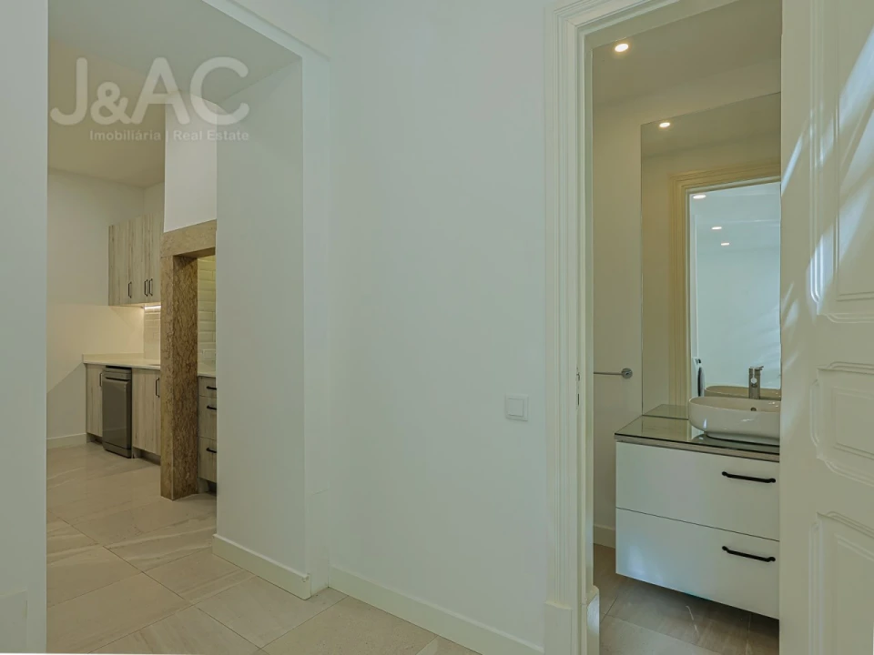 Apartamento T3 para Arrendamento em Avenidas Novas Foto 9