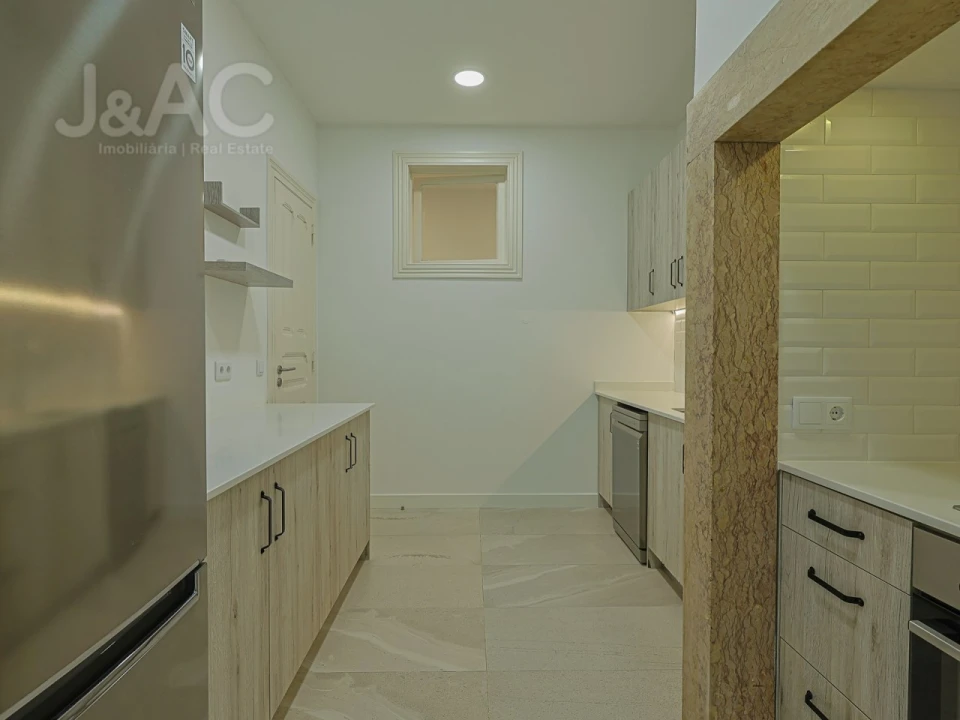 Apartamento T3 para Arrendamento em Avenidas Novas Foto 15