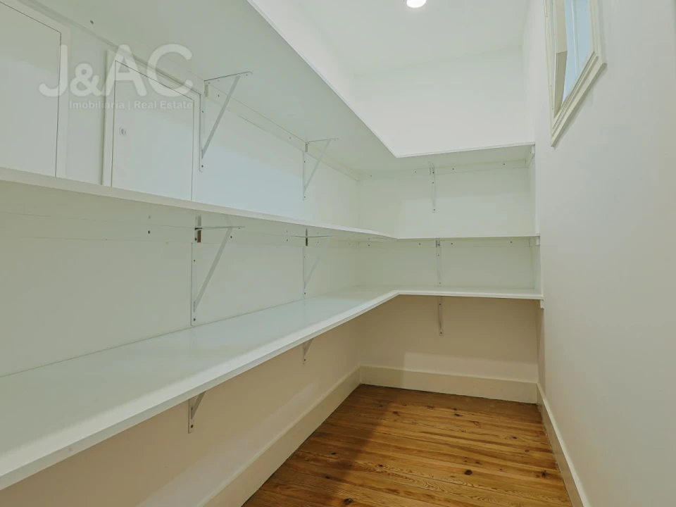 Apartamento T3 para Arrendamento em Avenidas Novas Foto 16