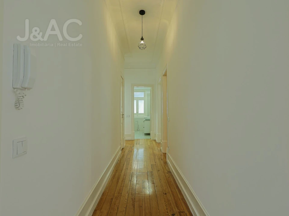 Apartamento T3 para Arrendamento em Avenidas Novas Foto 18