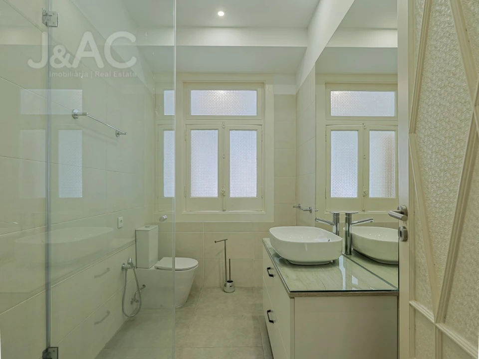 Apartamento T3 para Arrendamento em Avenidas Novas Foto 19
