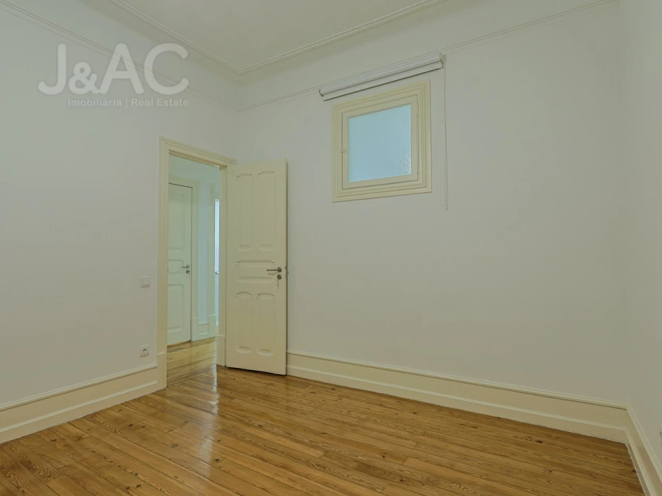 Apartamento T3 para Arrendamento em Avenidas Novas Foto 27
