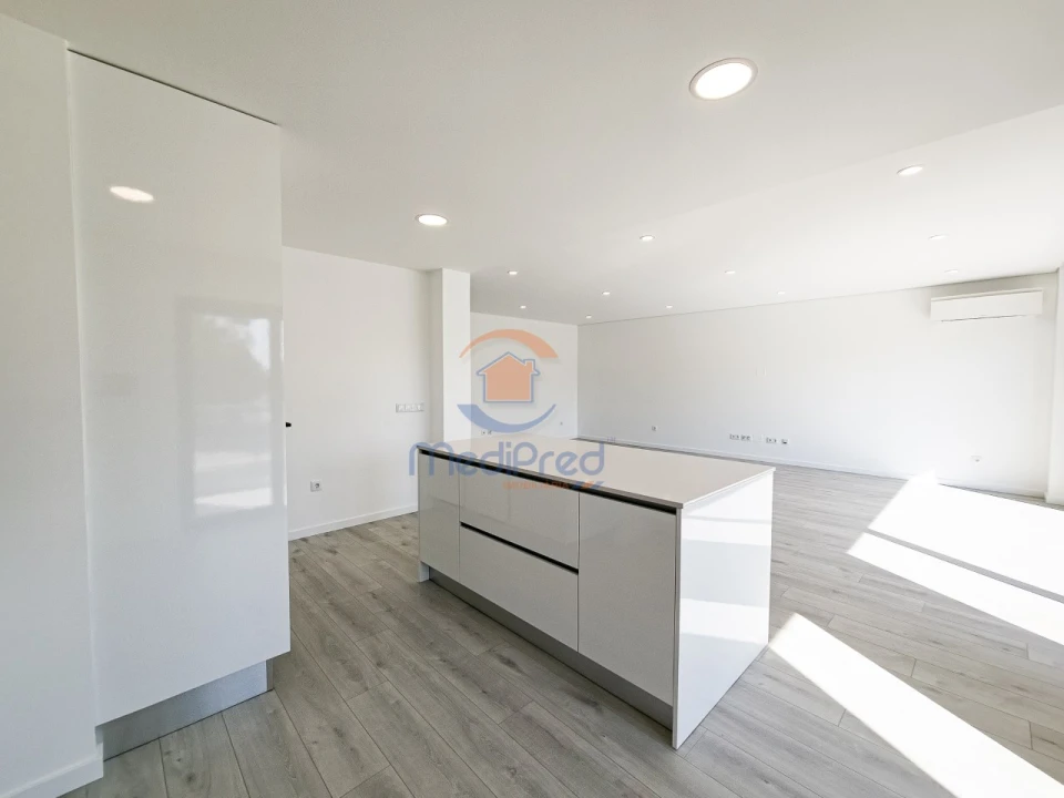 Apartamento T3 para Venda em Montijo e Afonsoeiro Foto 1