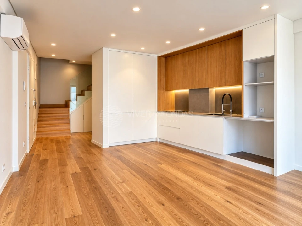 Apartamento T2 para Venda em Costa da Caparica Foto 3