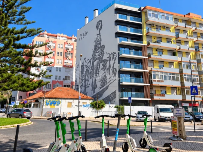 Apartamento T2 para Venda em Costa da Caparica Foto 27