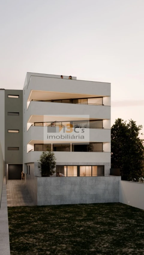 Apartamento T3 para Venda em Canelas