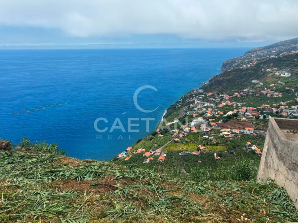 Moradia T3 para Venda em Arco da Calheta Foto 14