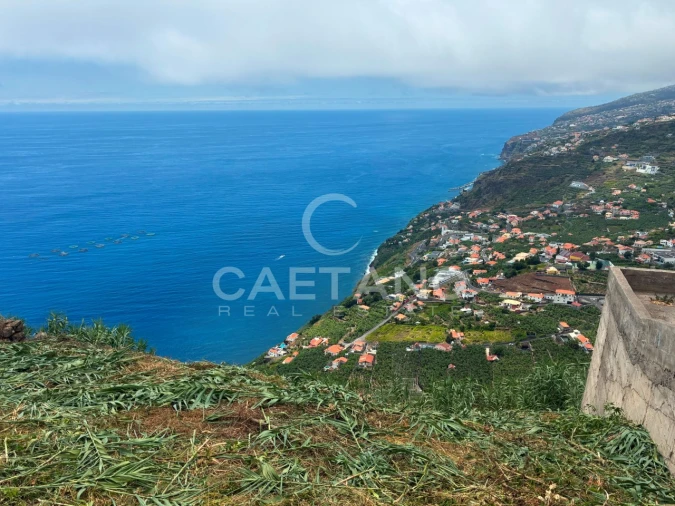 Moradia T3 para Venda em Arco da Calheta Foto 14