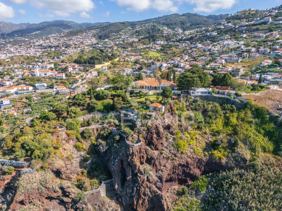 Moradia T6 para Venda em São Gonçalo Foto 24