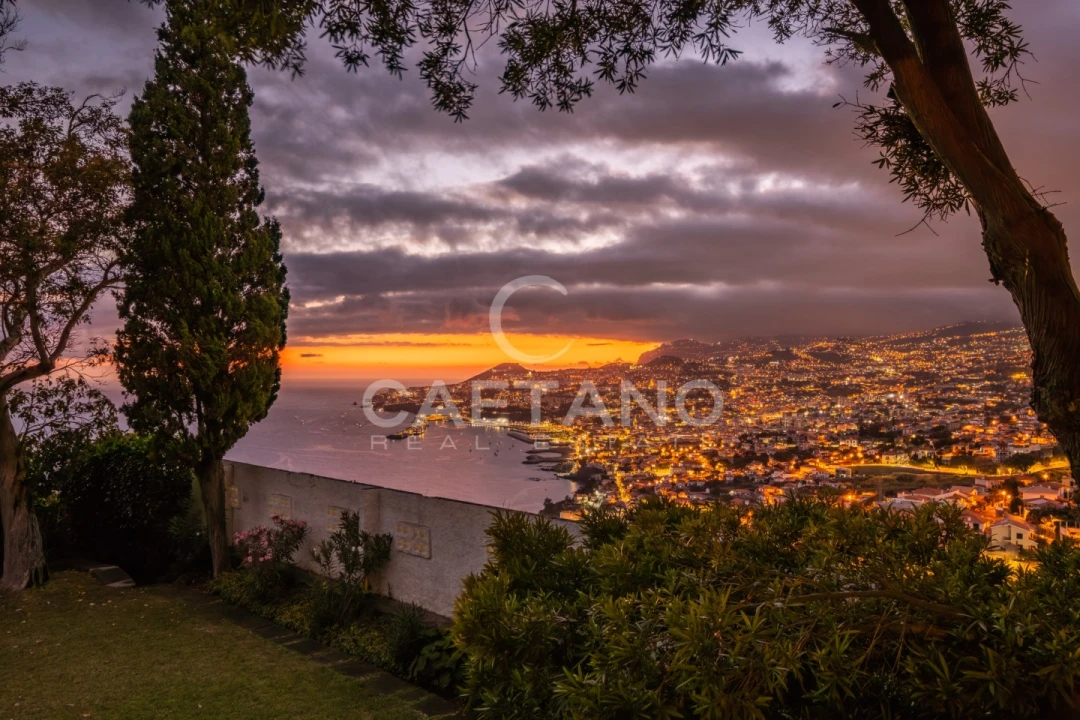 Moradia T6 para Venda em São Gonçalo Foto 30