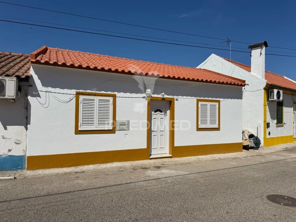 Moradia T2 para Venda em Abrantes (São Vicente e São João) e Alferrarede Foto 1