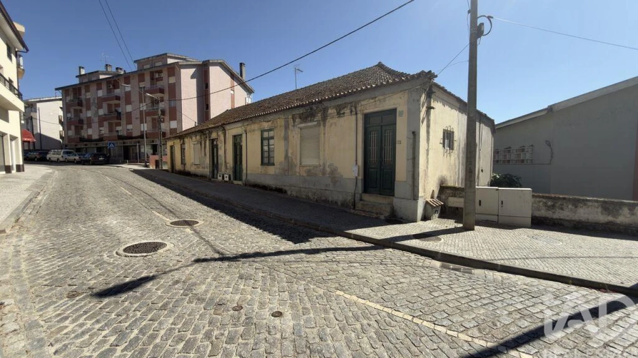 Moradia para Venda em Peso da Régua e Godim Foto 8