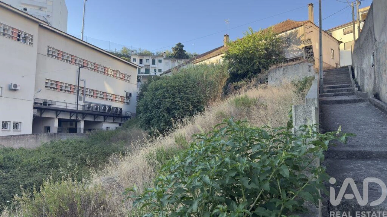 Moradia para Venda em Peso da Régua e Godim Foto 15