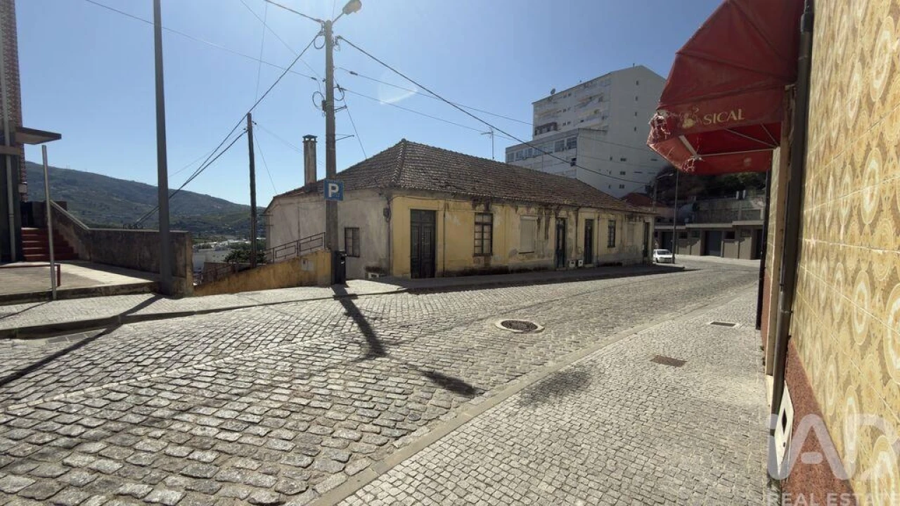 Moradia para Venda em Peso da Régua e Godim Foto 4