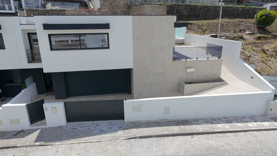 Moradia T3 para Venda em Aldão