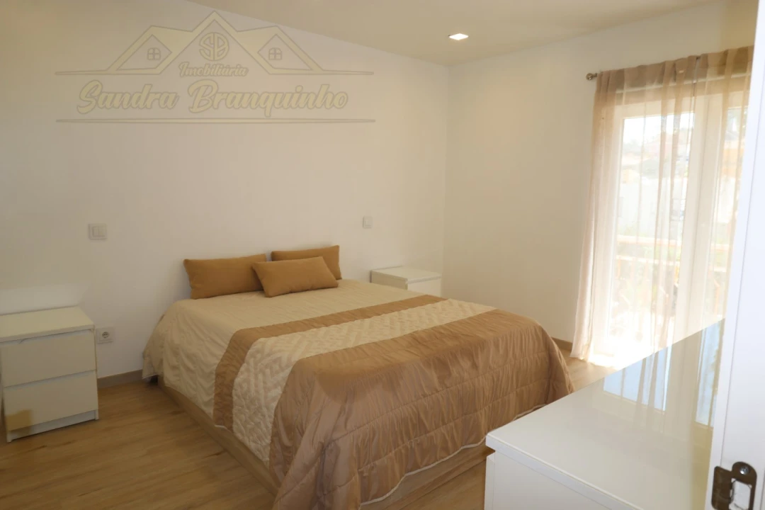 Apartamento T2 para Venda em Santa Maria, São Pedro e Matacães Foto 2
