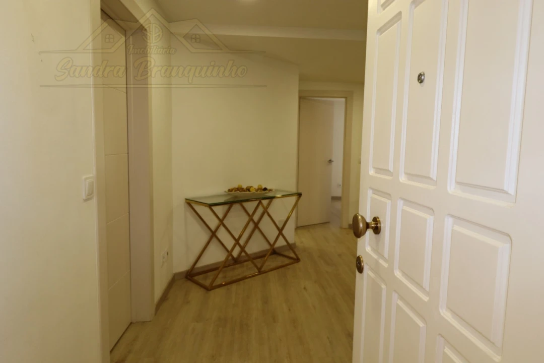 Apartamento T2 para Venda em Santa Maria, São Pedro e Matacães Foto 31