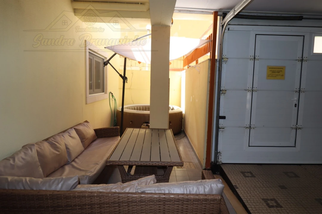 Apartamento T2 para Venda em Santa Maria, São Pedro e Matacães Foto 33