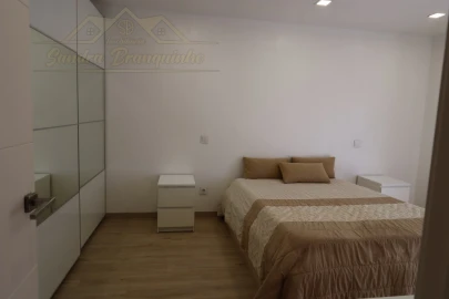 Apartamento T2 para Venda em Santa Maria, São Pedro e Matacães