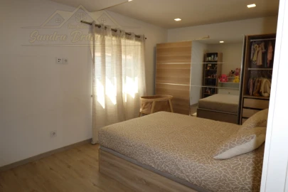 Apartamento T2 para Venda em Santa Maria, São Pedro e Matacães