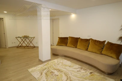 Apartamento T2 para Venda em Santa Maria, São Pedro e Matacães