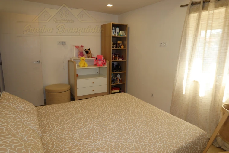 Apartamento T2 para Venda em Santa Maria, São Pedro e Matacães Foto 13