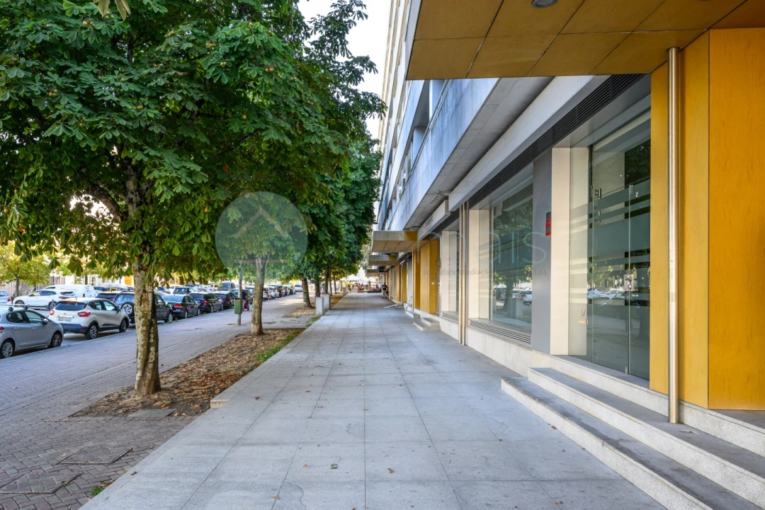 Apartamento T2 para Venda em Paranhos Foto 31