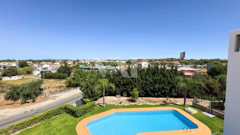 Moradia T3 para Venda em Albufeira e Olhos de Água