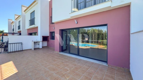 Moradia T3 para Venda em Albufeira e Olhos de Água
