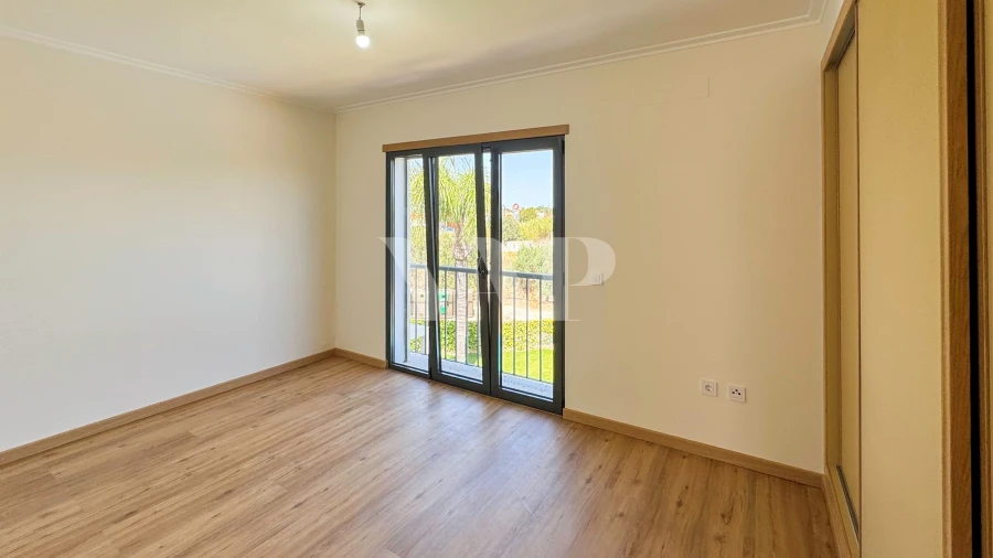 Moradia T3 para Venda em Albufeira e Olhos de Água Foto 18